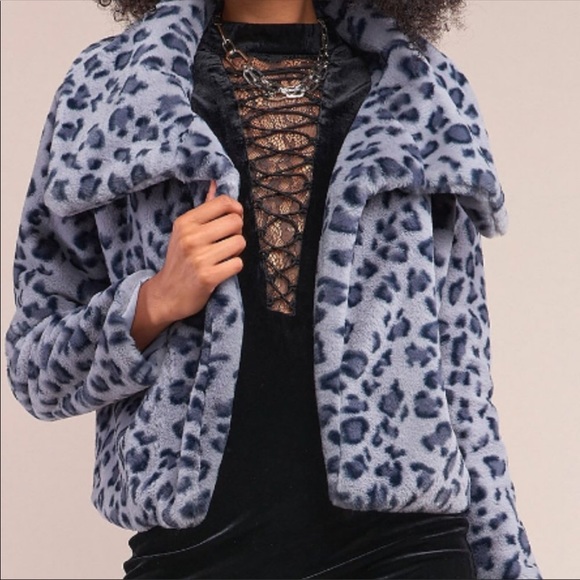 Bella’s Boutique 🌺 Jackets & Blazers - ⬇️⬇️LAST ONE!!!!! SMALL🌺🌺Leopard Jacket 🌺
